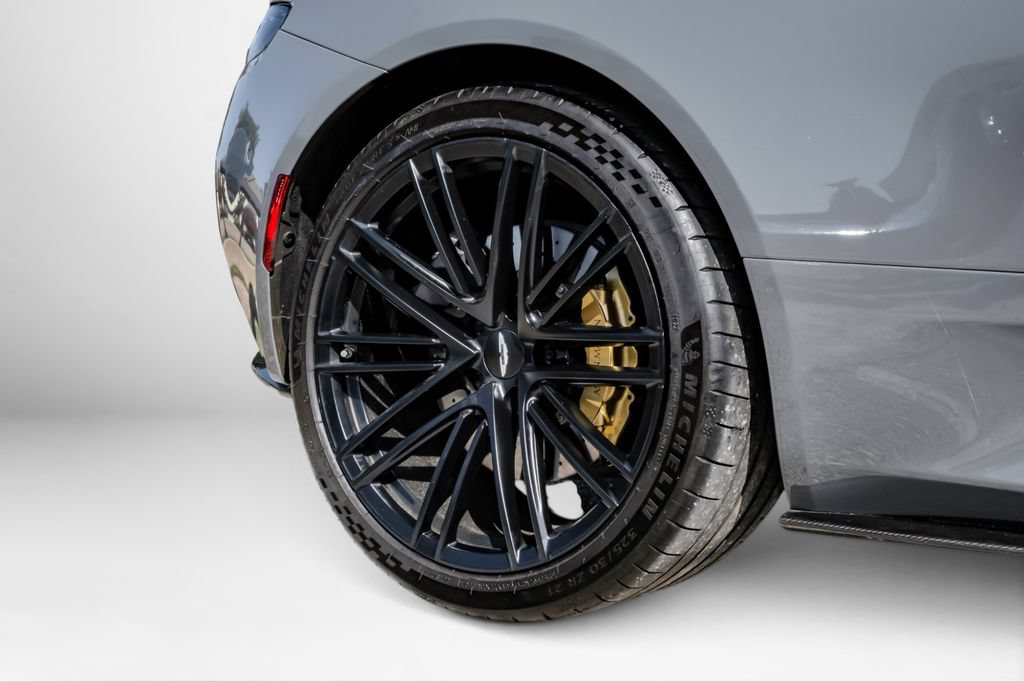 Used 2024 Aston Martin DB12 Coupe RWD image 57