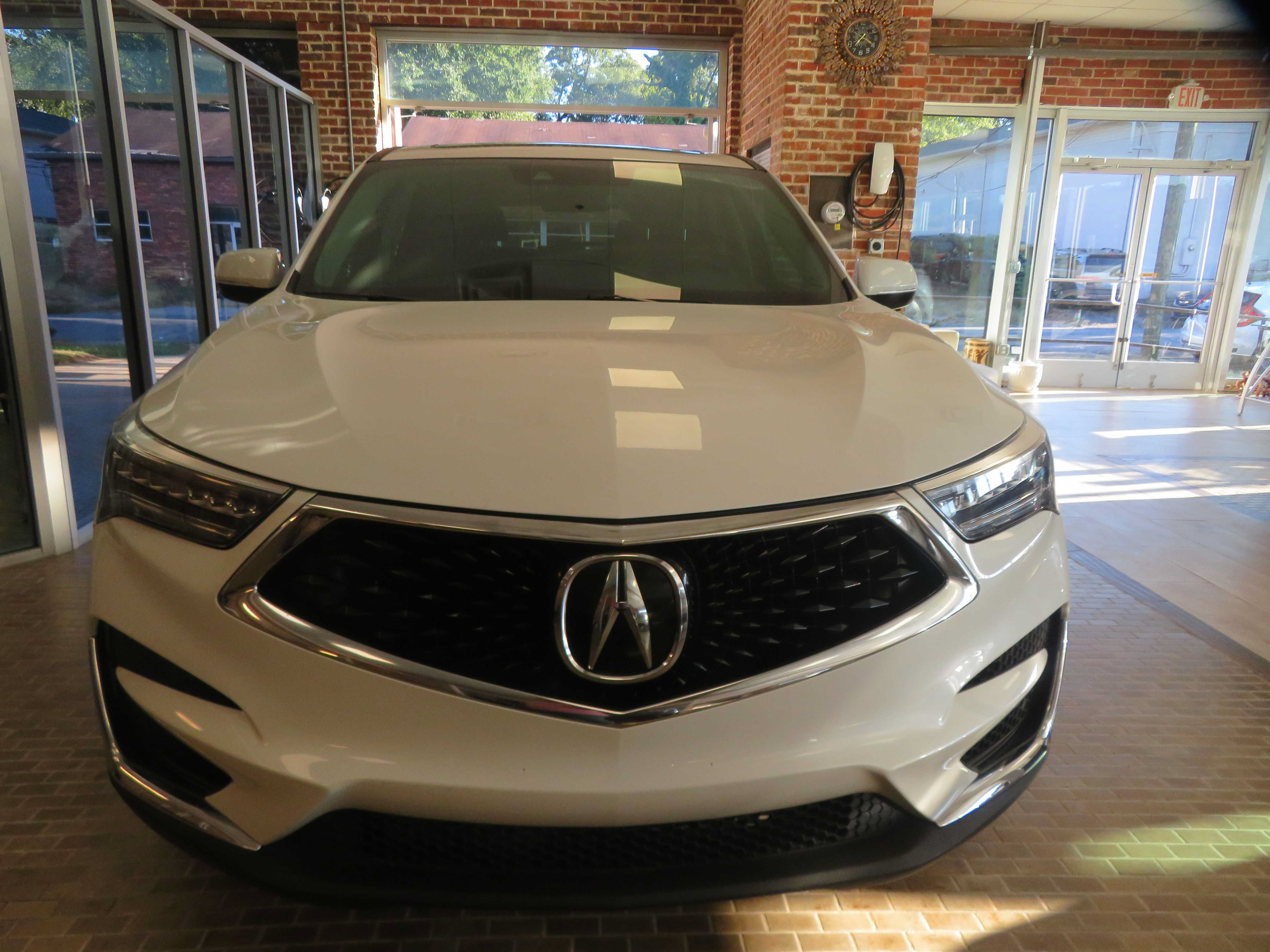 Used 2021 Acura RDX w/ Technology Package AWD/4WD image 2