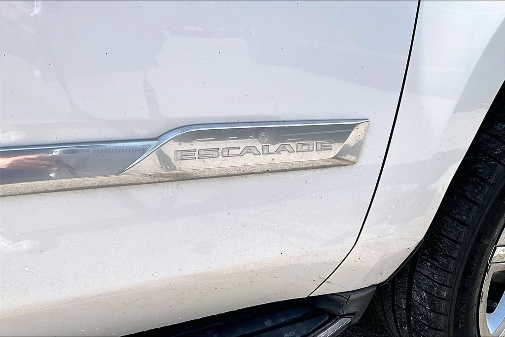 Used 2017 Cadillac Escalade ESV Luxury AWD/4WD image 24