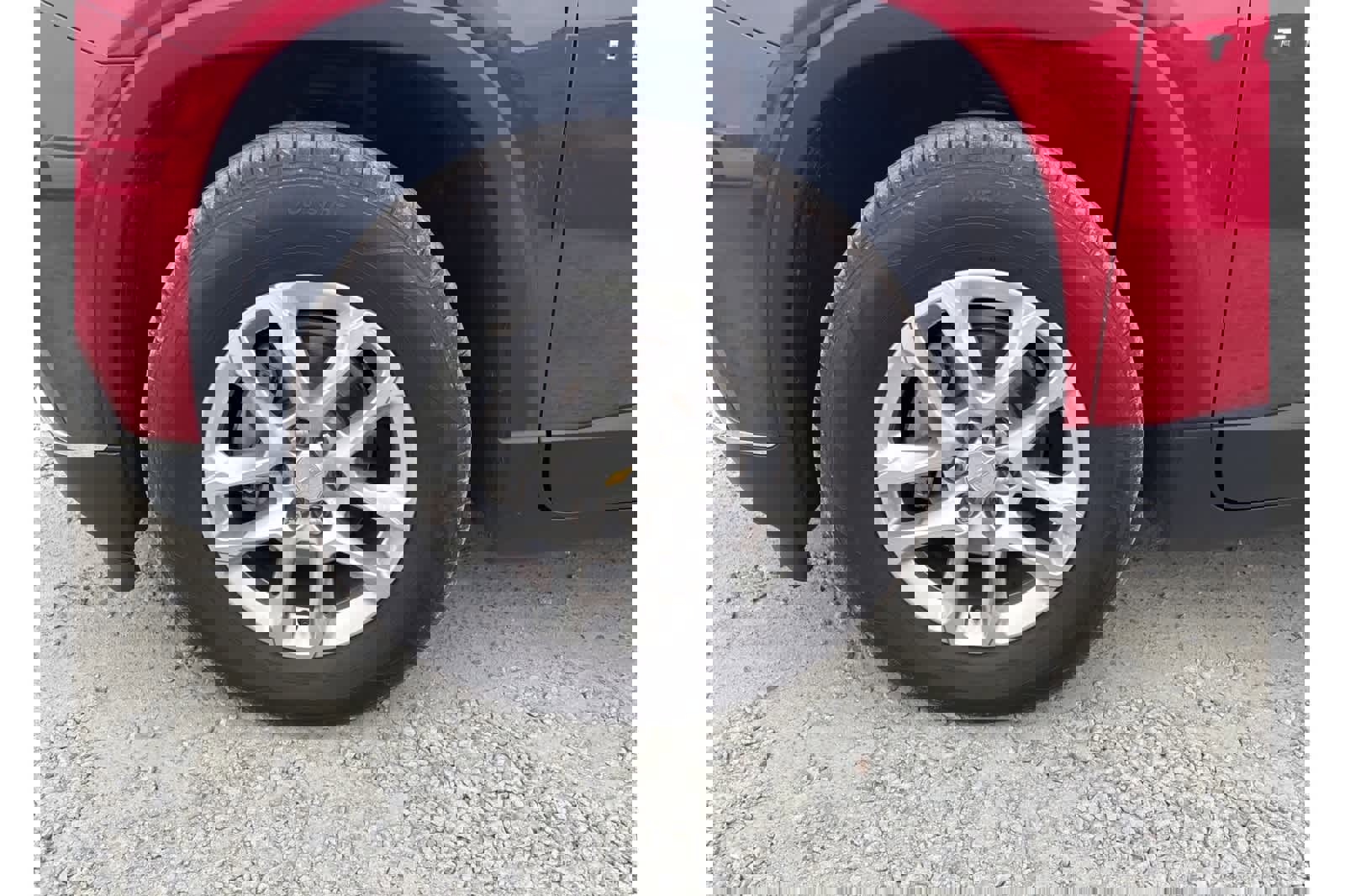 Used 2019 Chevrolet Traverse LT image 24