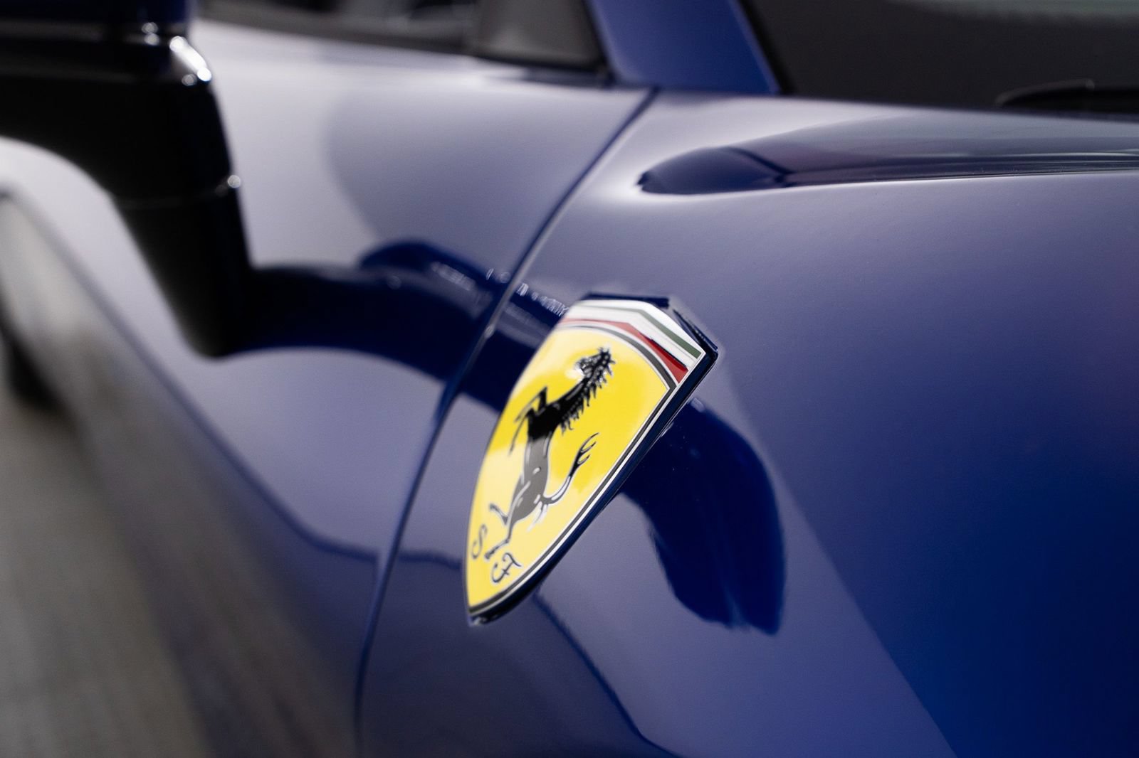 Certified 2025 Ferrari SF90 Spider AWD/4WD image 32