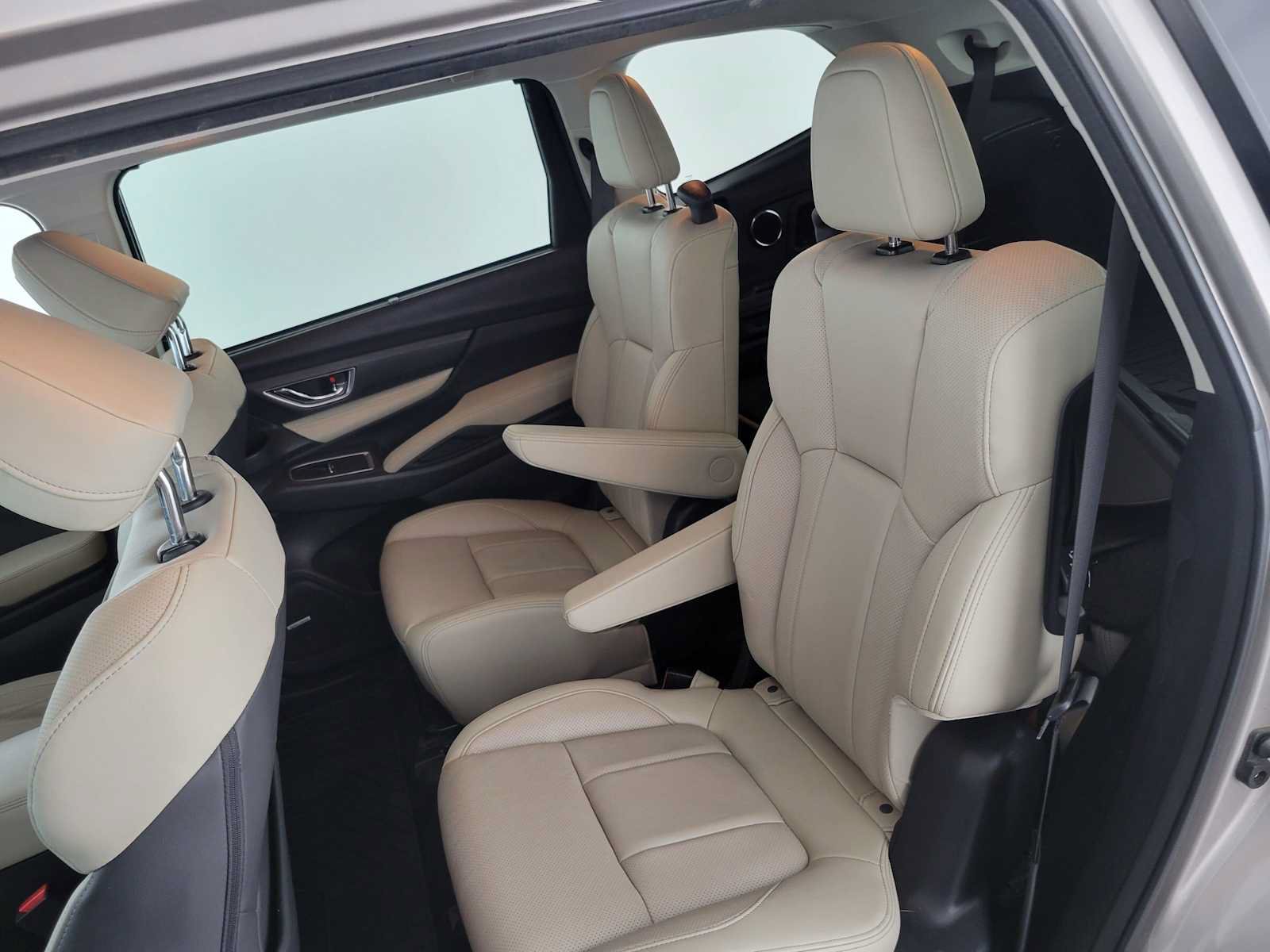 Used 2019 Subaru Ascent Limited AWD/4WD image 18