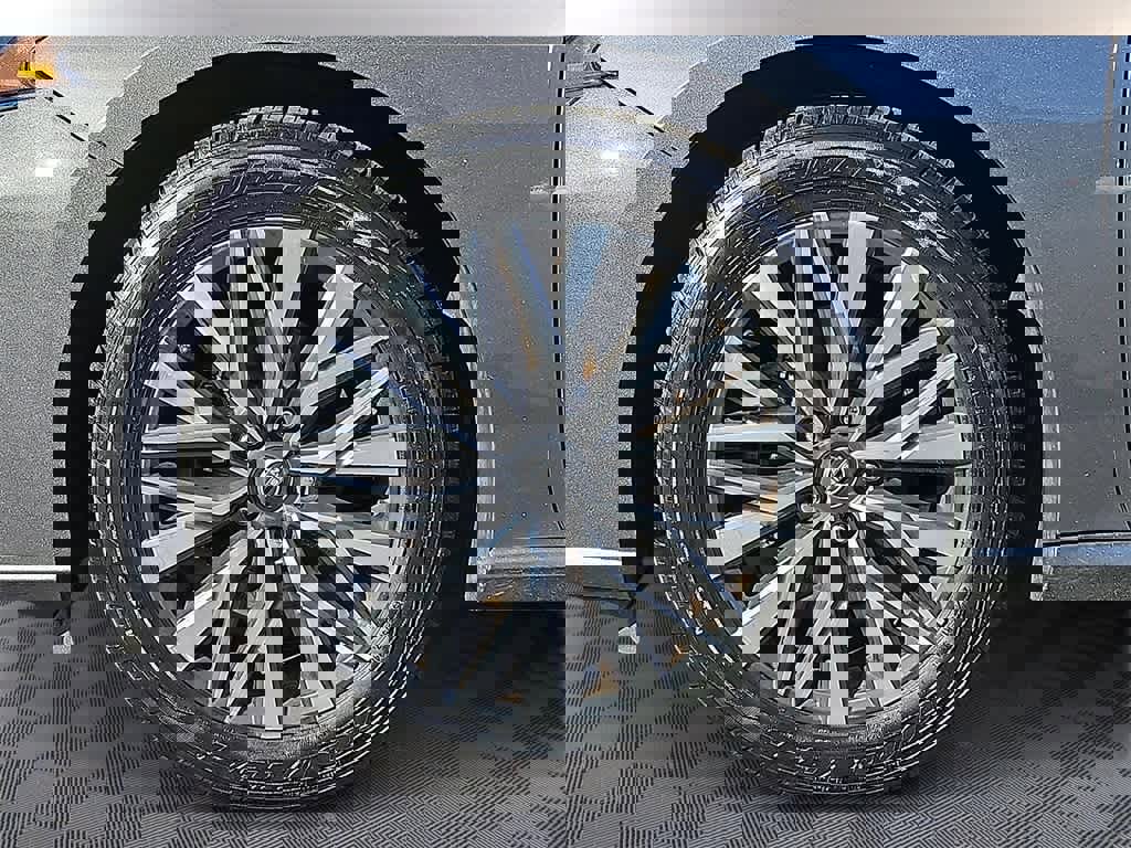 Used 2024 Nissan Altima 2.5 SV image 8