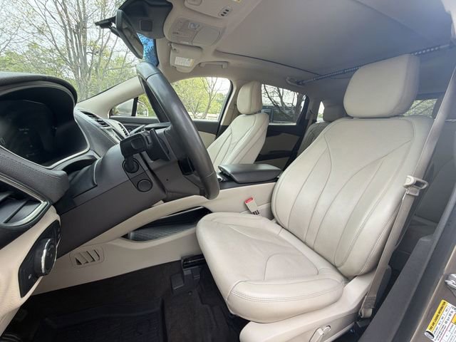 Used 2020 Lincoln Nautilus Reserve image 11