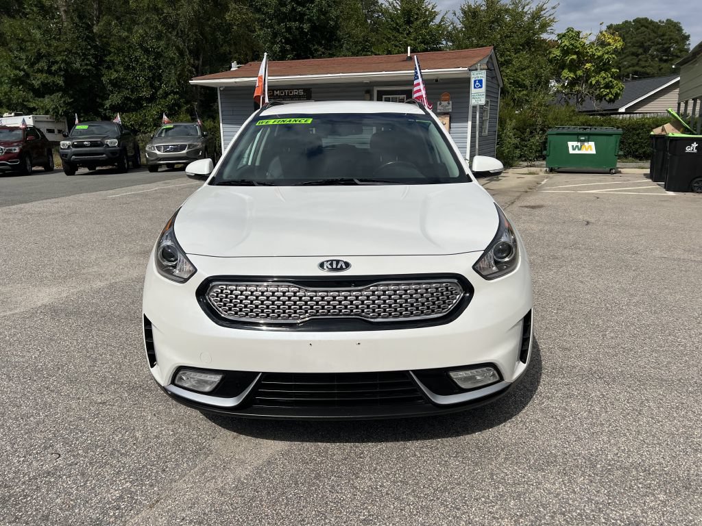 Used 2019 Kia Niro S Touring FWD image 2