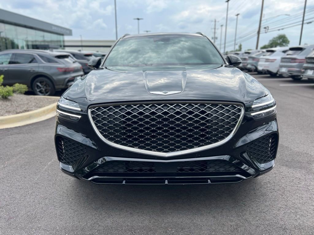 Used 2025 Genesis GV70 3.5T Sport AWD/4WD image 3