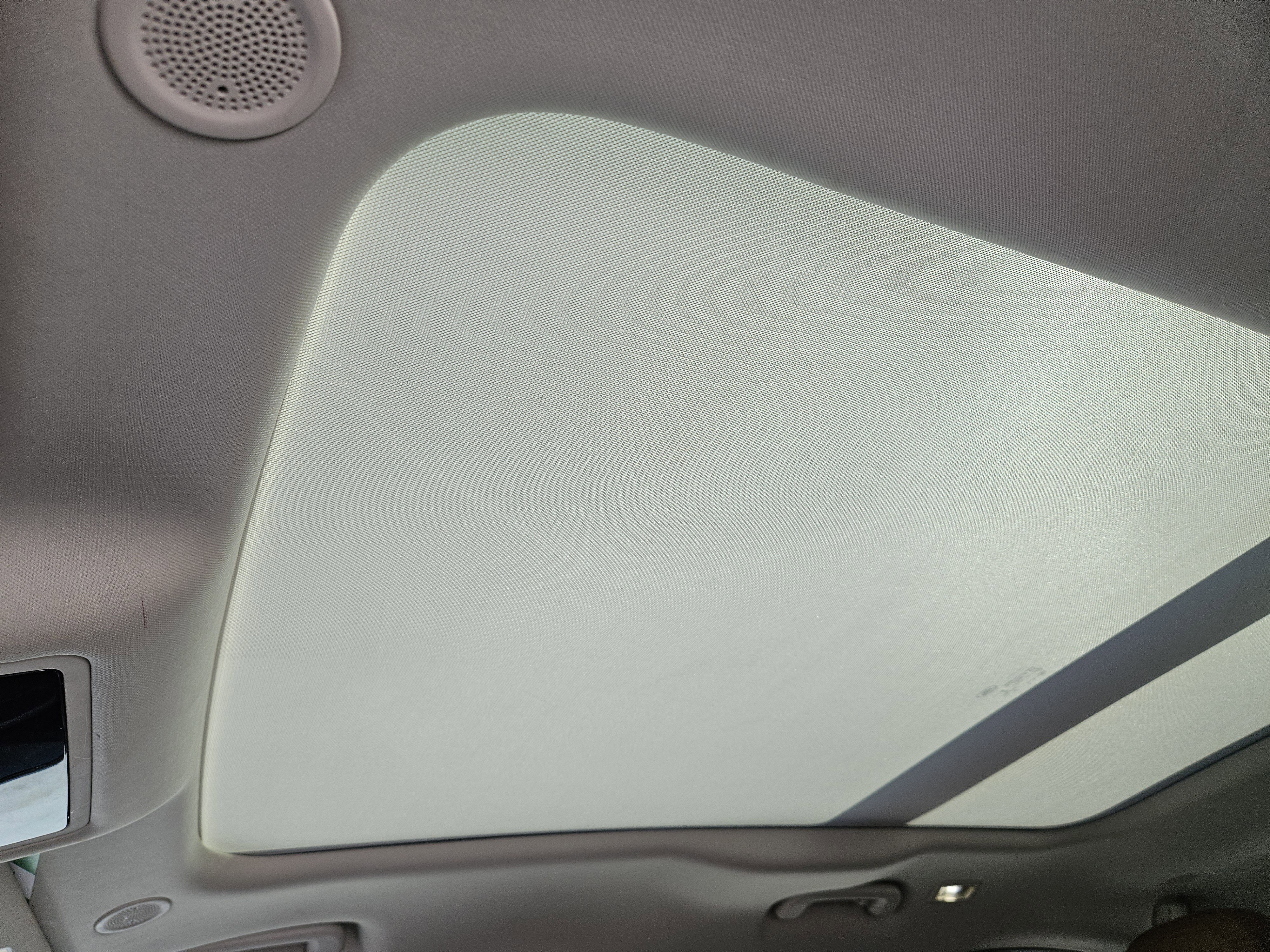 Used 2022 Jaguar F-PACE S image 32