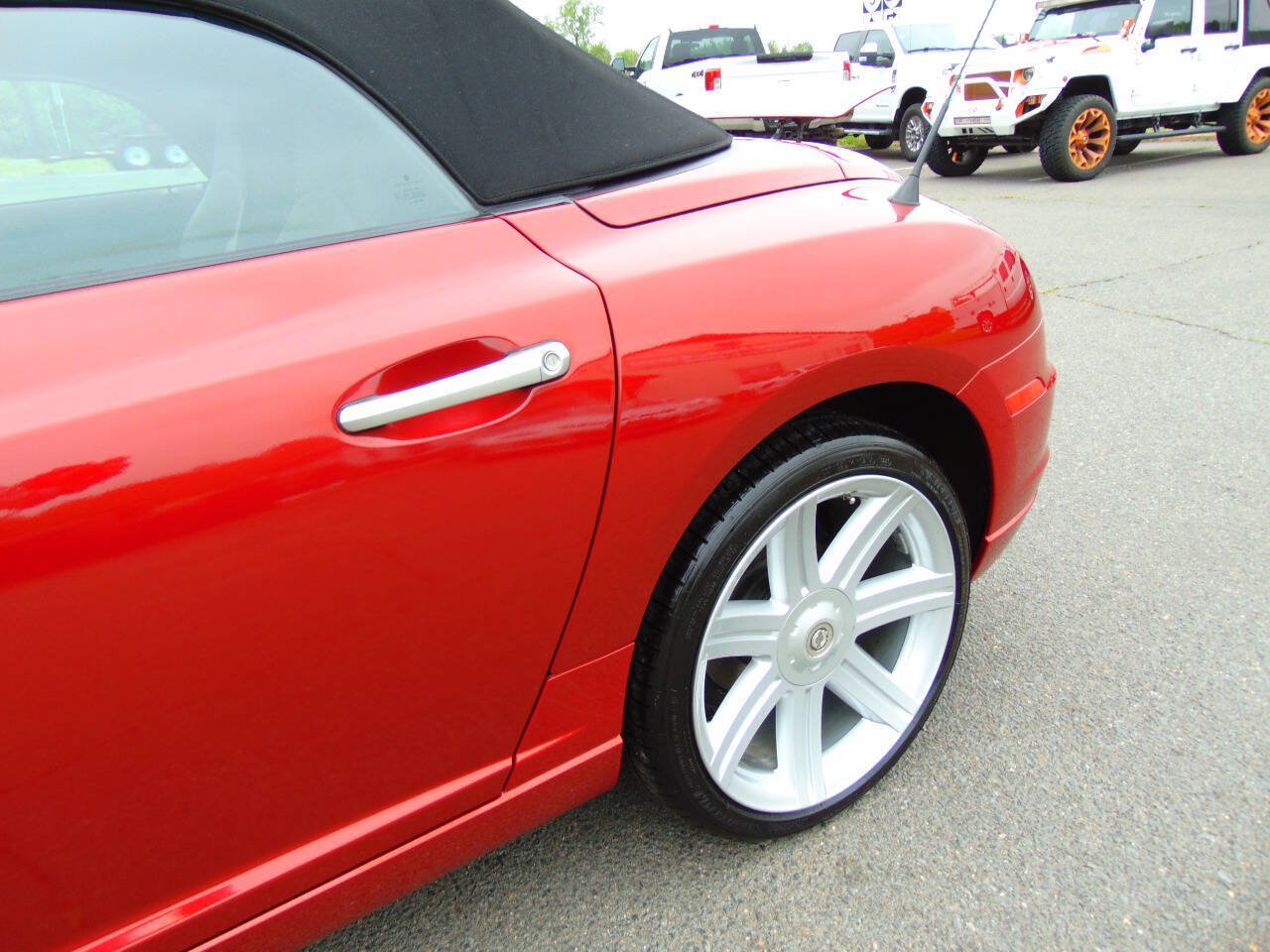 Used 2005 Chrysler Crossfire Limited RWD image 27