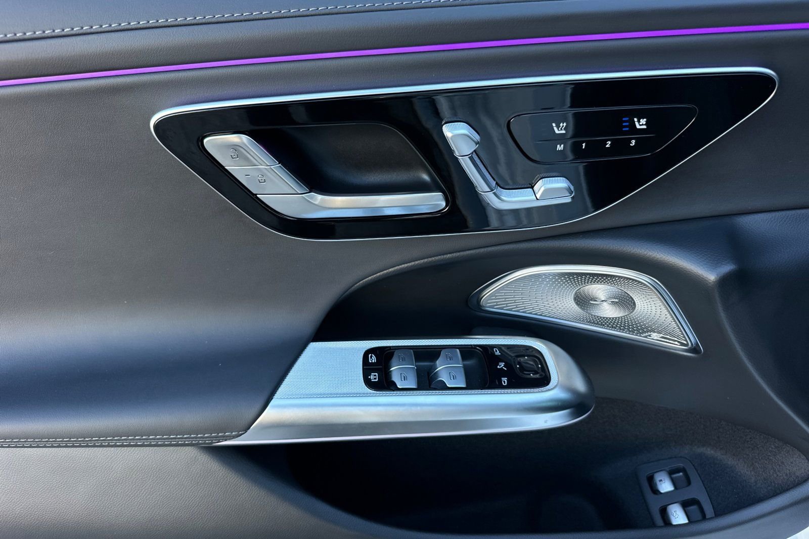 New 2026 Mercedes-Benz E 53 AMG e 4MATIC Sedan image 21