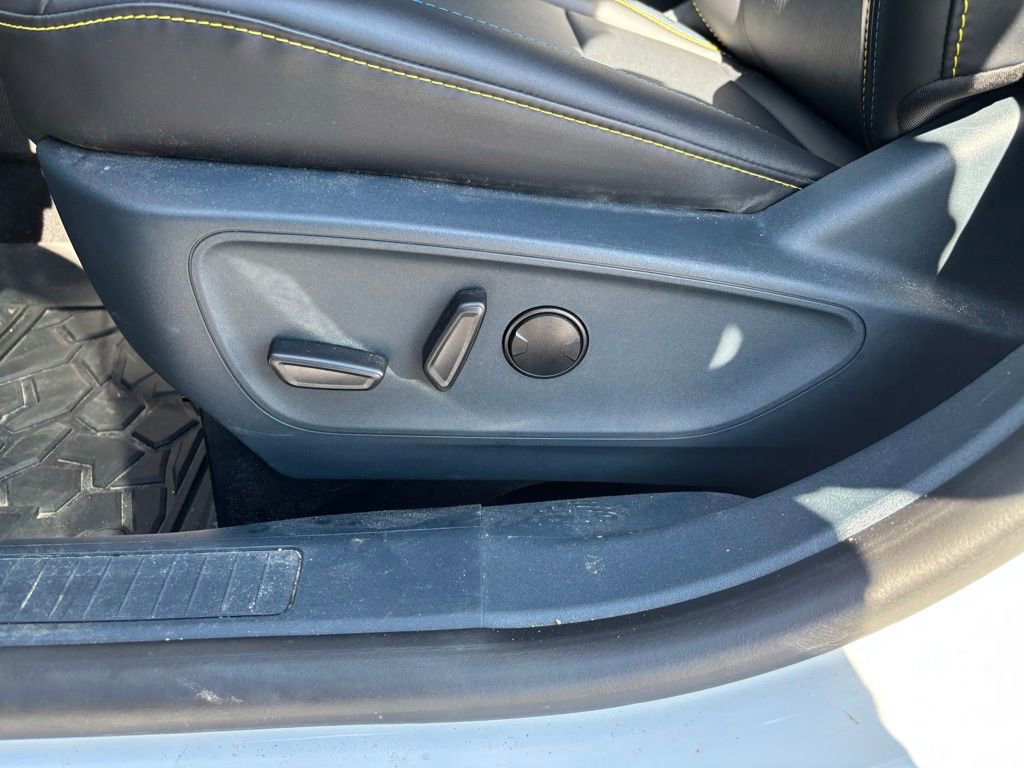 Used 2025 Ford Maverick Lobo AWD/4WD image 17
