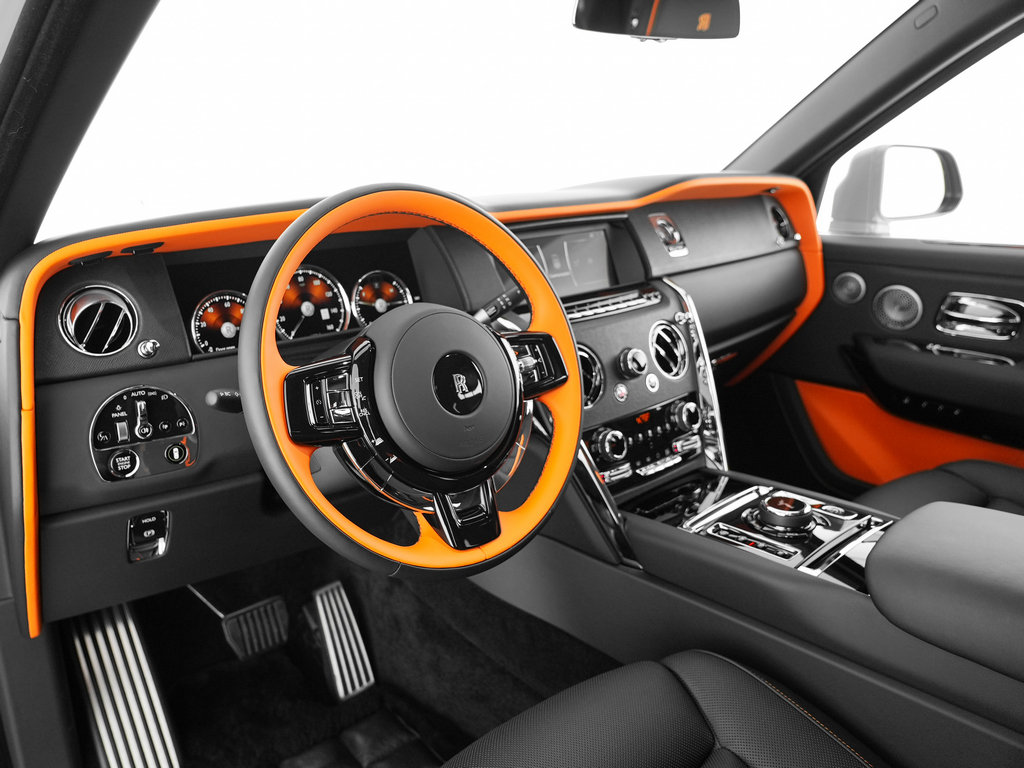 Certified 2024 Rolls-Royce Cullinan AWD/4WD image 18
