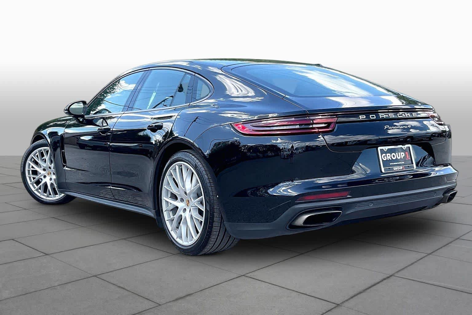Used 2018 Porsche Panamera 4 AWD/4WD image 11
