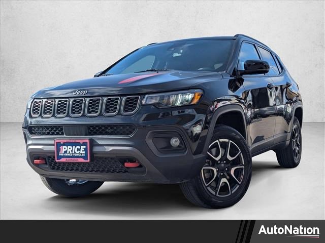 Used 2024 Jeep Compass Trailhawk image 1
