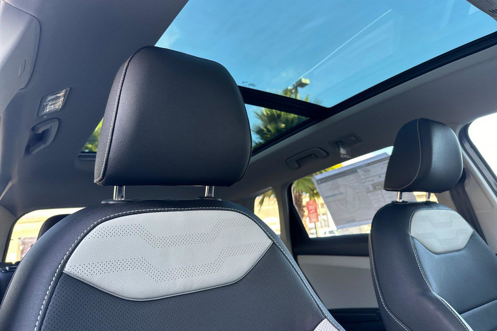 New 2026 Volkswagen Taos SEL image 16