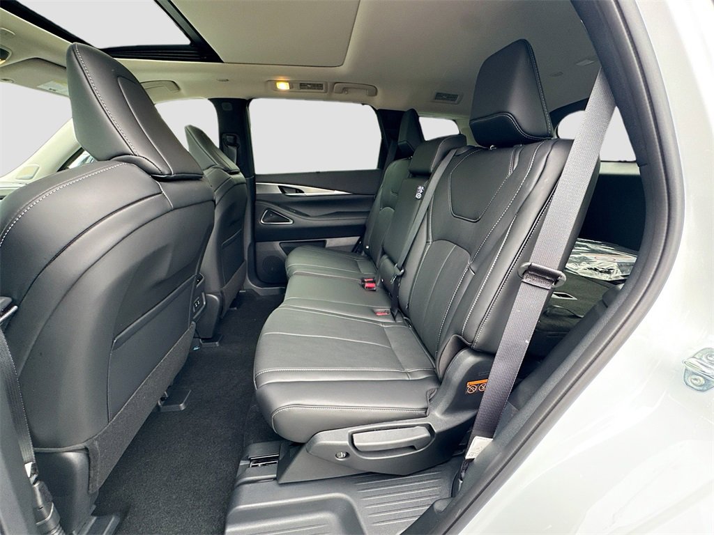 New 2026 INFINITI QX60 Luxe w/ Cargo Package image 26