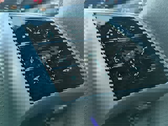 Used 2025 Mercedes-Benz GLB 250 image 20