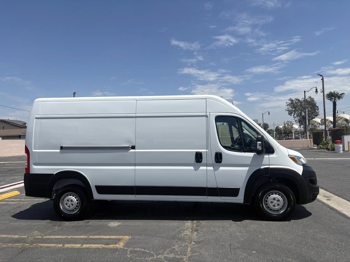 Used 2026 RAM ProMaster 2500 w/ Convenience Group FWD image 39