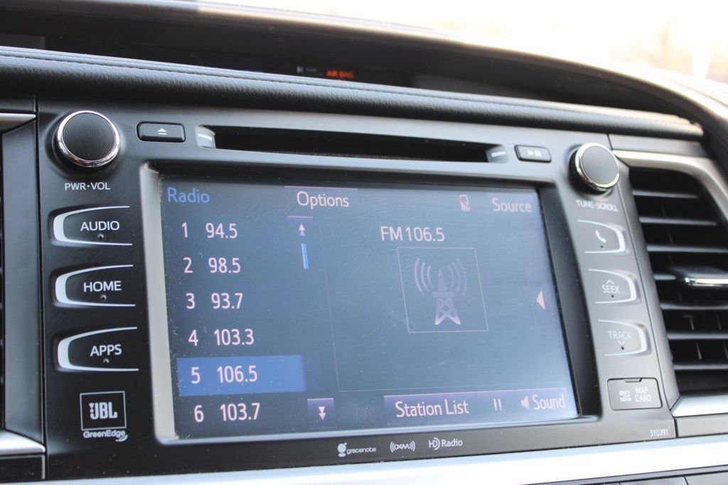 Used 2019 Toyota Highlander Limited image 41