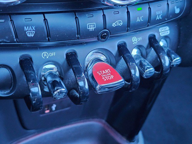 Used 2019 MINI Cooper S w/ Premium Package FWD image 40