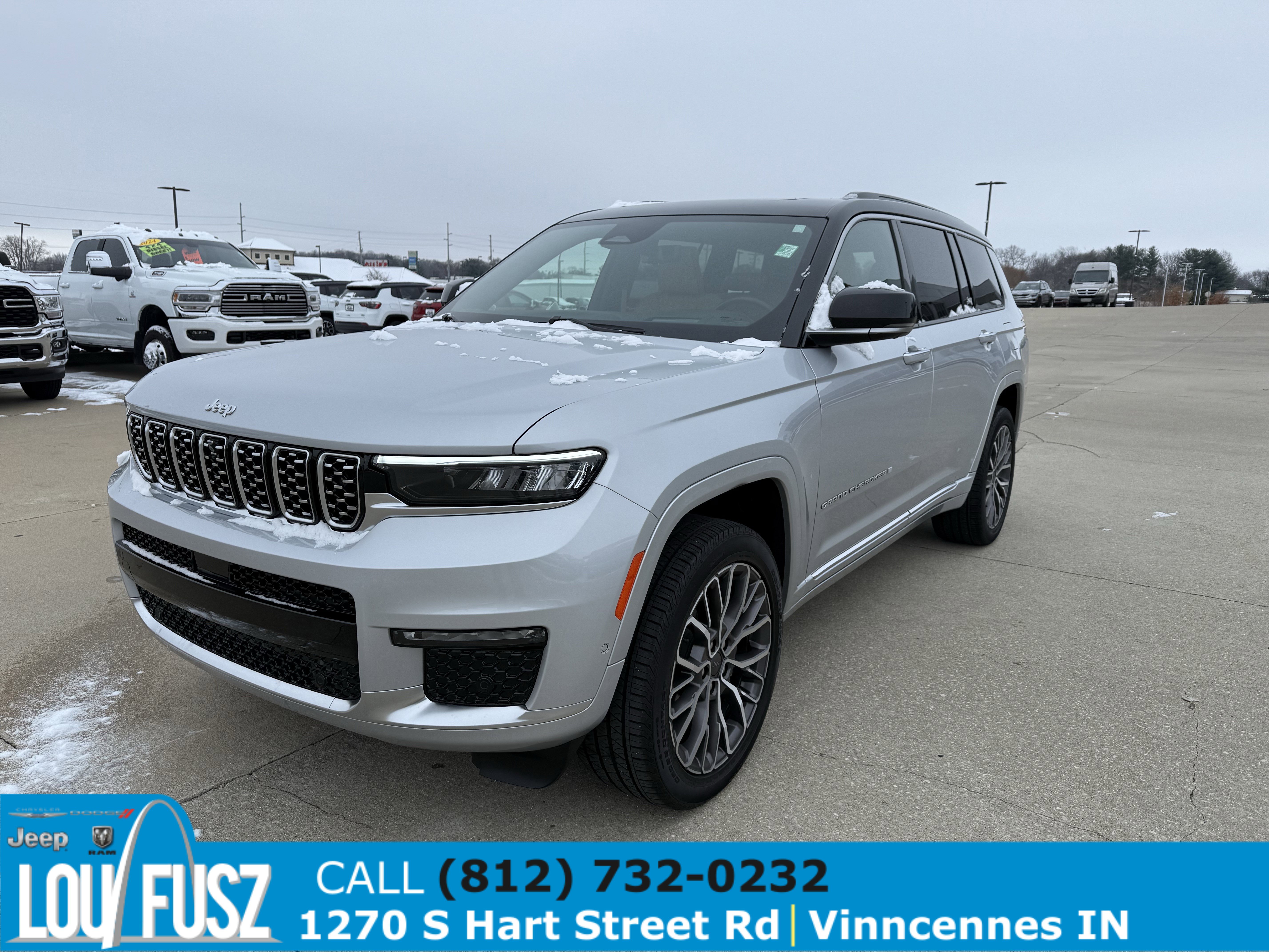 Used 2024 Jeep Grand Cherokee L Summit image 3