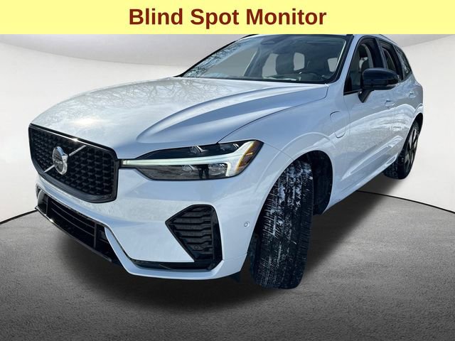 Used 2025 Volvo XC60 T8 Plus w/ Protection Package Premier image 5