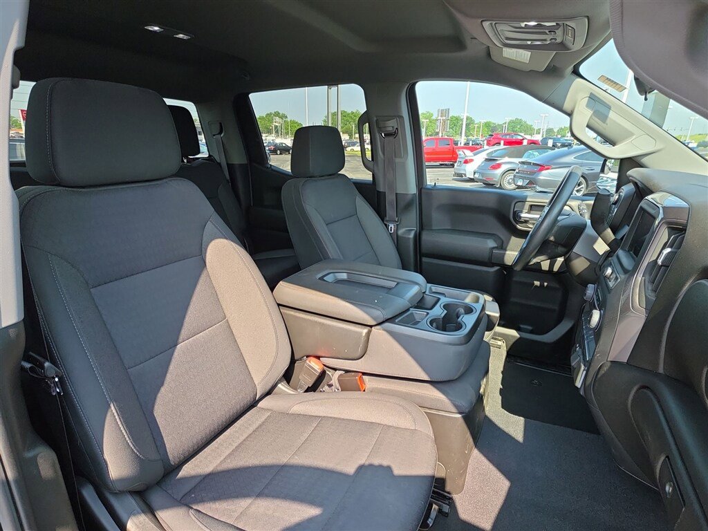 Used 2022 Chevrolet Silverado 1500 Custom AWD/4WD image 22
