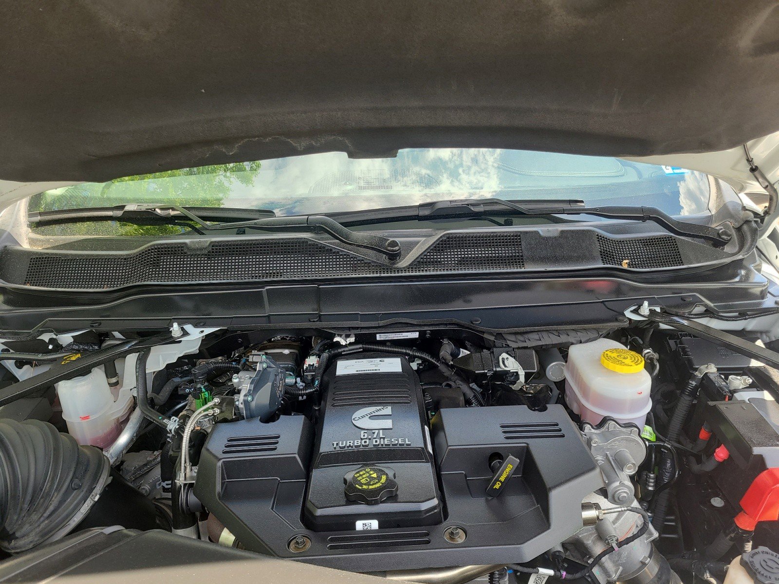 Used 2024 RAM 2500 Laramie w/ Safety Group image 9