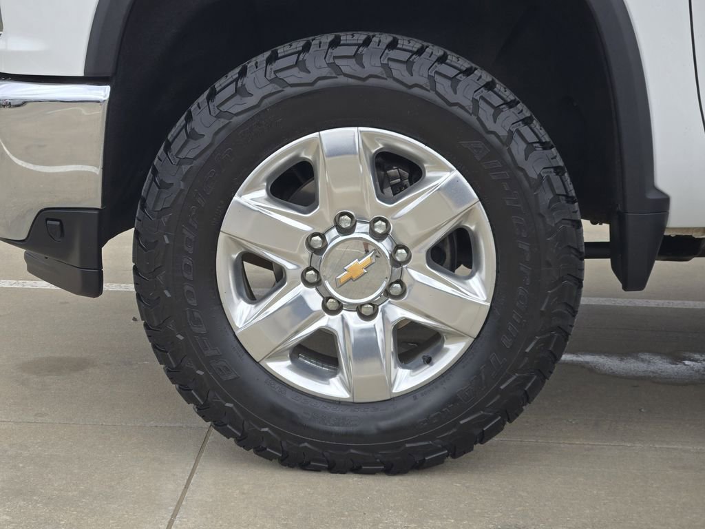 Used 2022 Chevrolet Silverado 3500 LTZ w/ LTZ Convenience Package AWD/4WD image 13