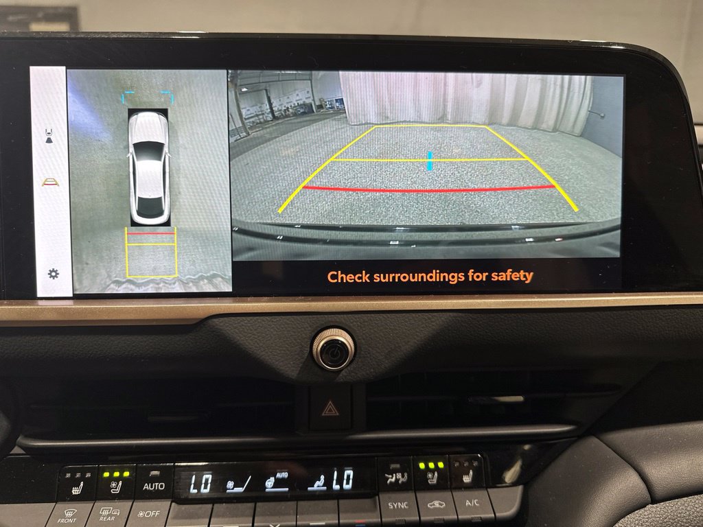 Certified 2024 Toyota Crown Platinum AWD/4WD image 12