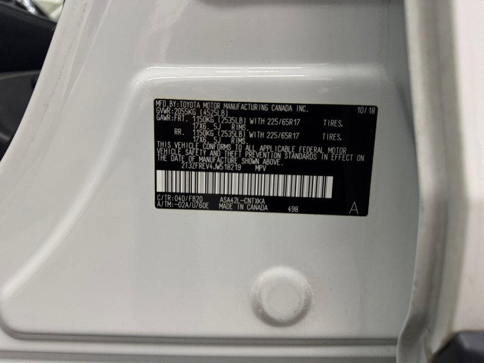 Used 2018 Toyota RAV4 LE image 39