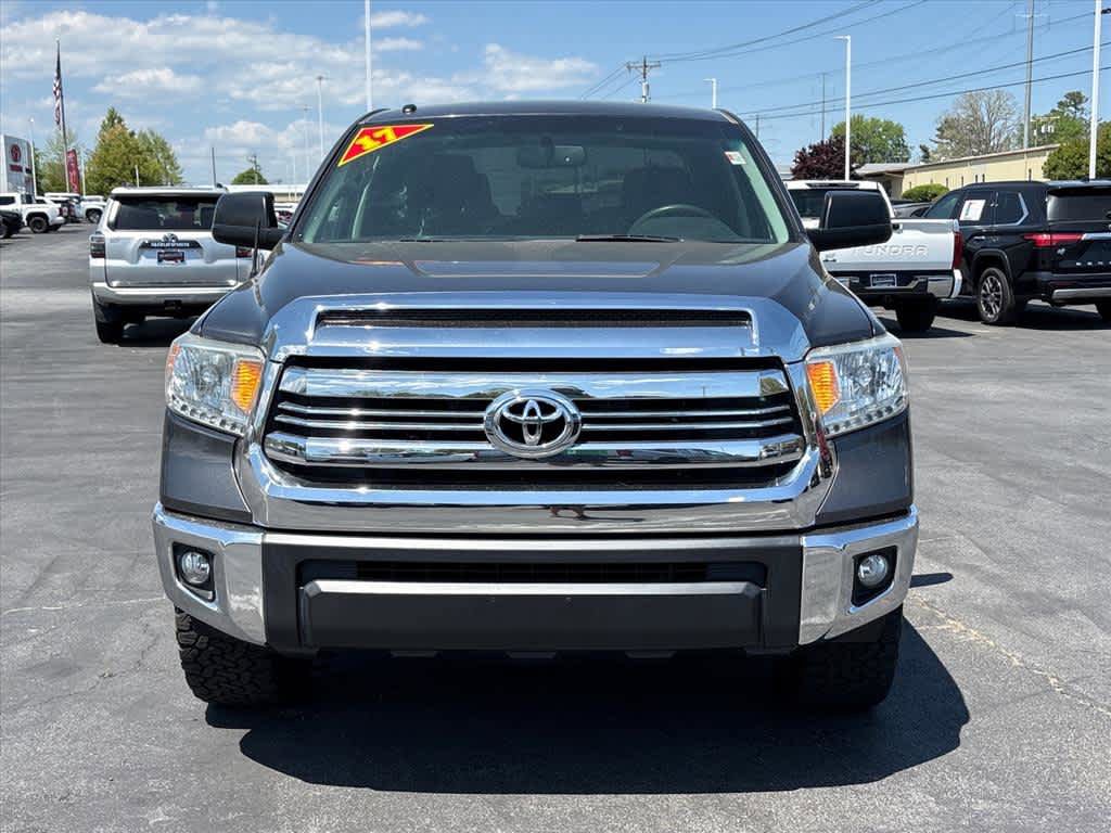 Used 2017 Toyota Tundra SR5 AWD/4WD image 25