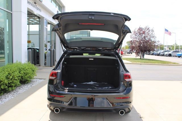 New 2025 Volkswagen GTI SE image 5