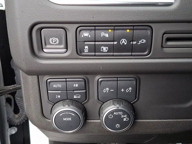 Used 2022 Chevrolet Tahoe LT w/ Luxury Package image 24