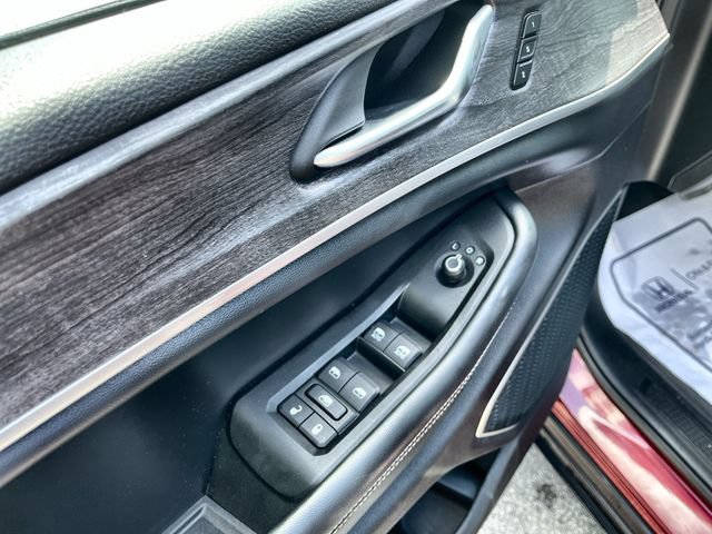 Used 2021 Jeep Grand Cherokee L Limited AWD/4WD image 17