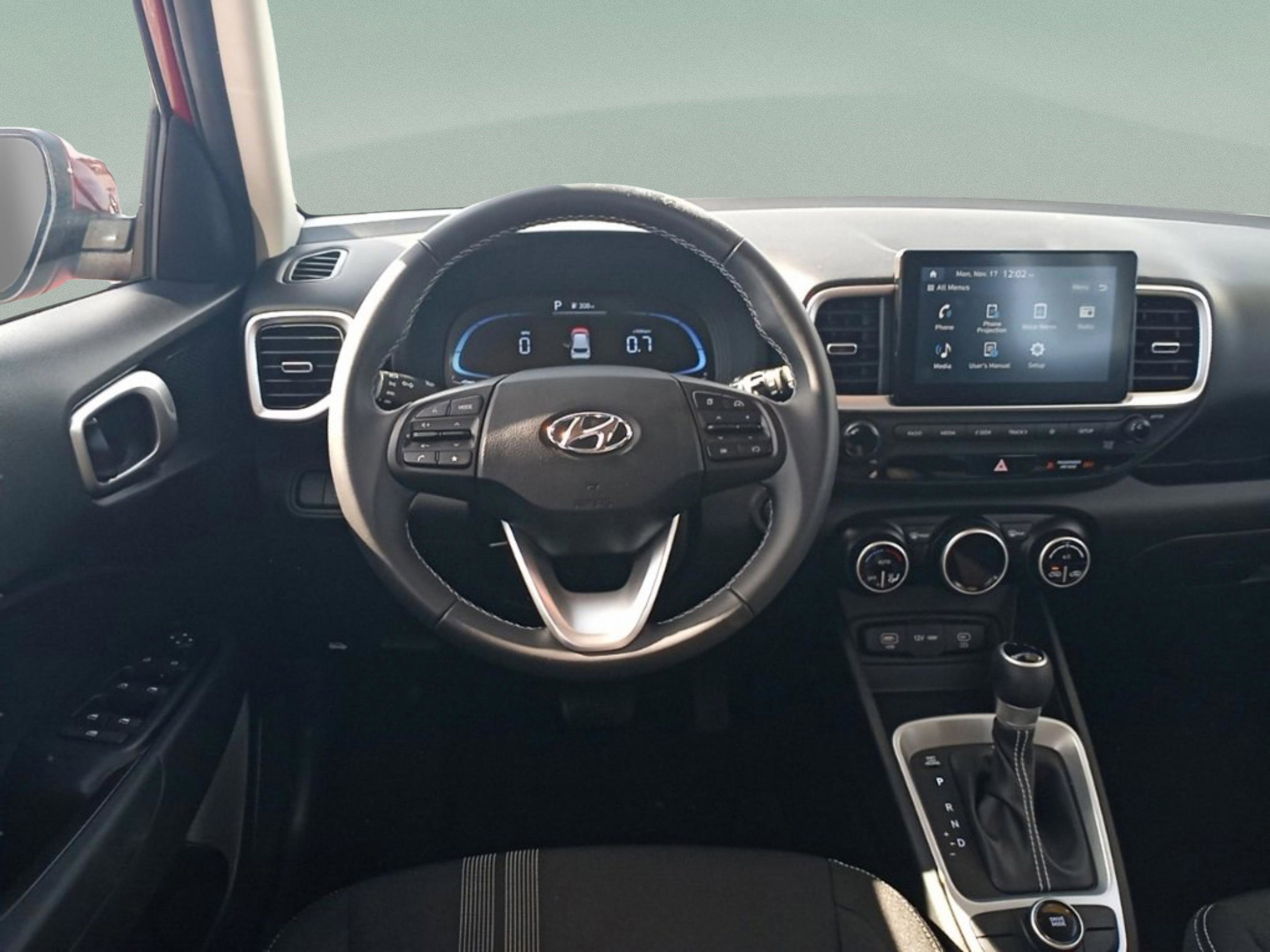 Certified 2024 Hyundai Venue SEL image 22