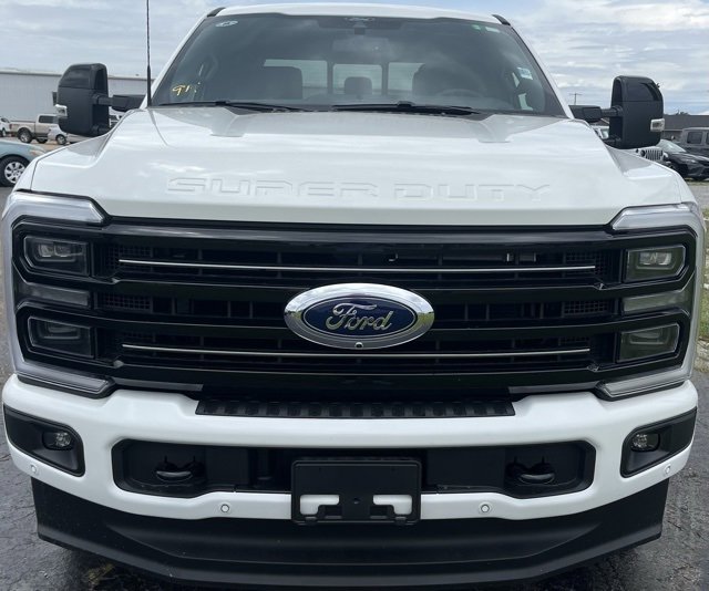 New 2025 Ford F250 Platinum image 3