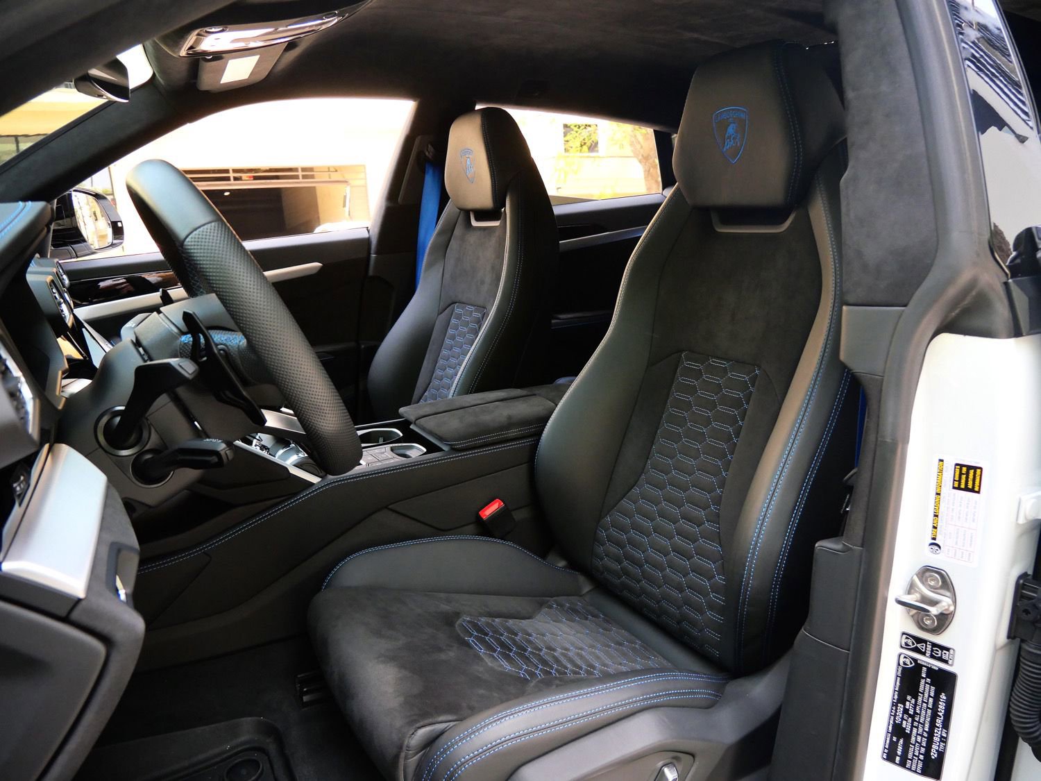 Used 2024 Lamborghini Urus S AWD/4WD image 19