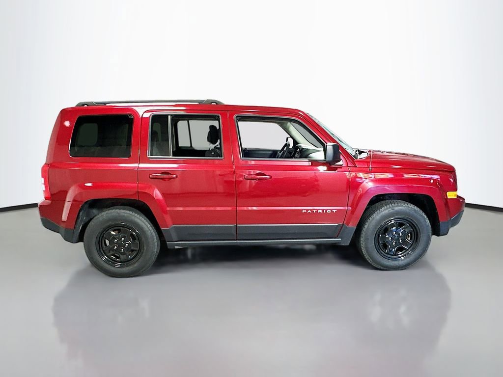 Used 2015 Jeep Patriot Sport w/ Power Value Group FWD image 9