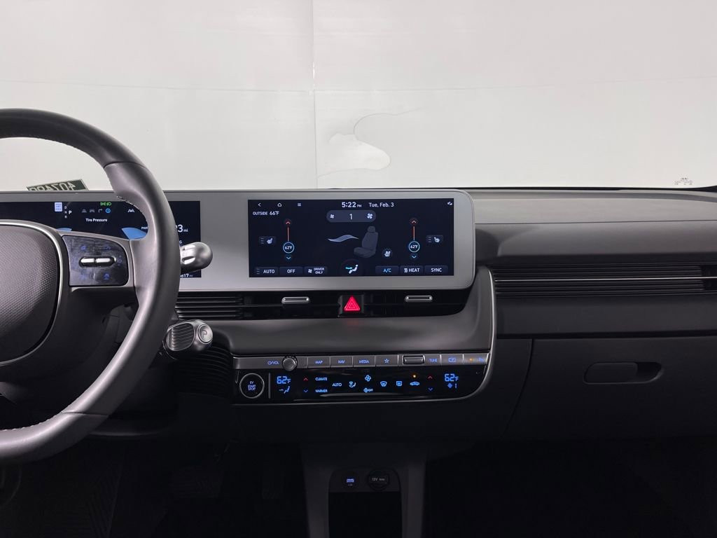 Certified 2024 Hyundai Ioniq 5 SE image 16
