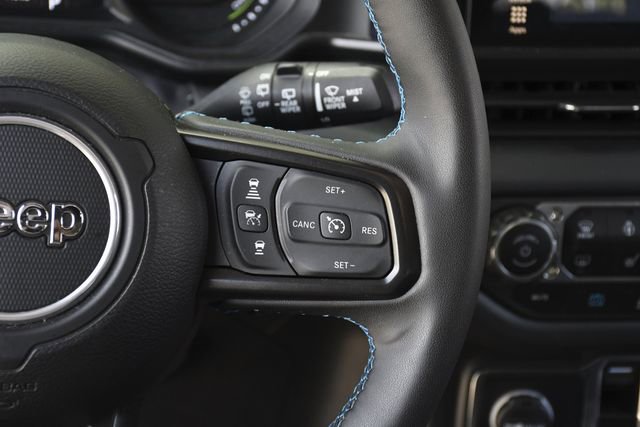 Used 2024 Jeep Wrangler Unlimited Rubicon 4xe w/ Technology Group image 9