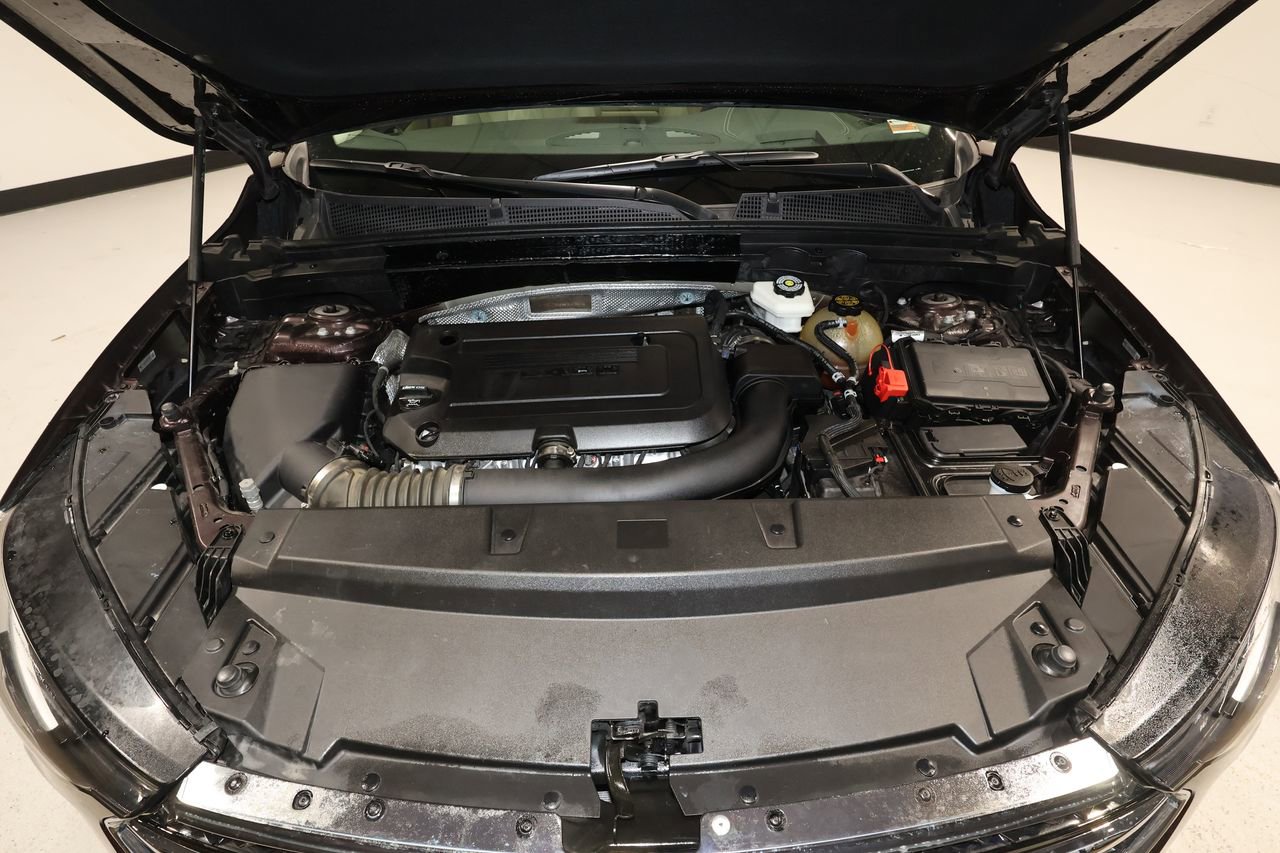 Used 2021 Buick Envision Avenir w/ Technology Package II image 32