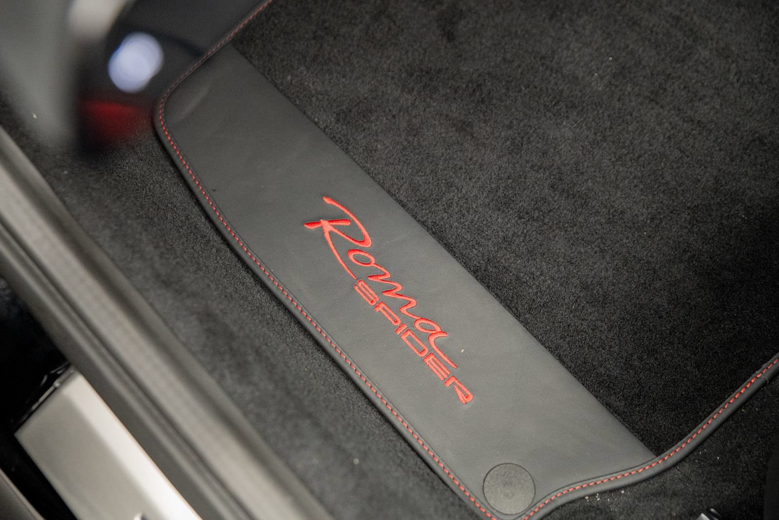 Used 2026 Ferrari Roma Spider RWD image 27