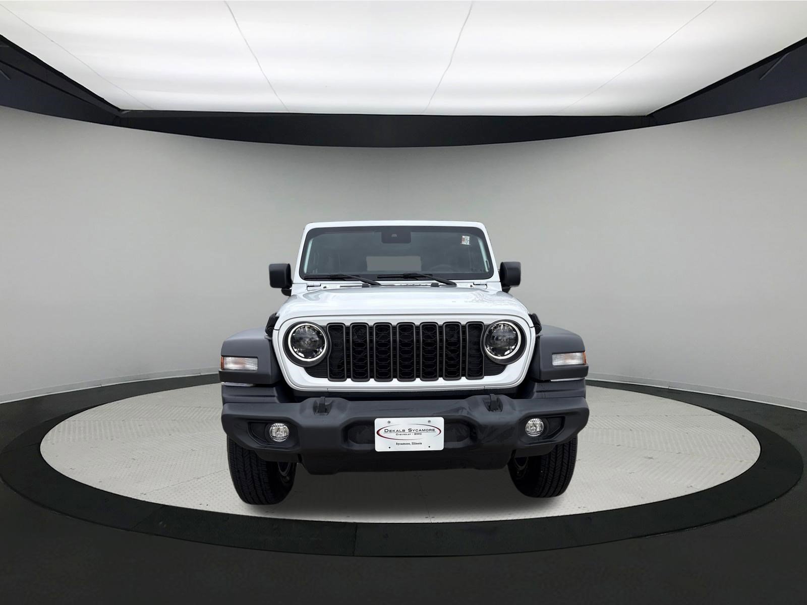 Used 2024 Jeep Wrangler Unlimited Sport AWD/4WD image 3