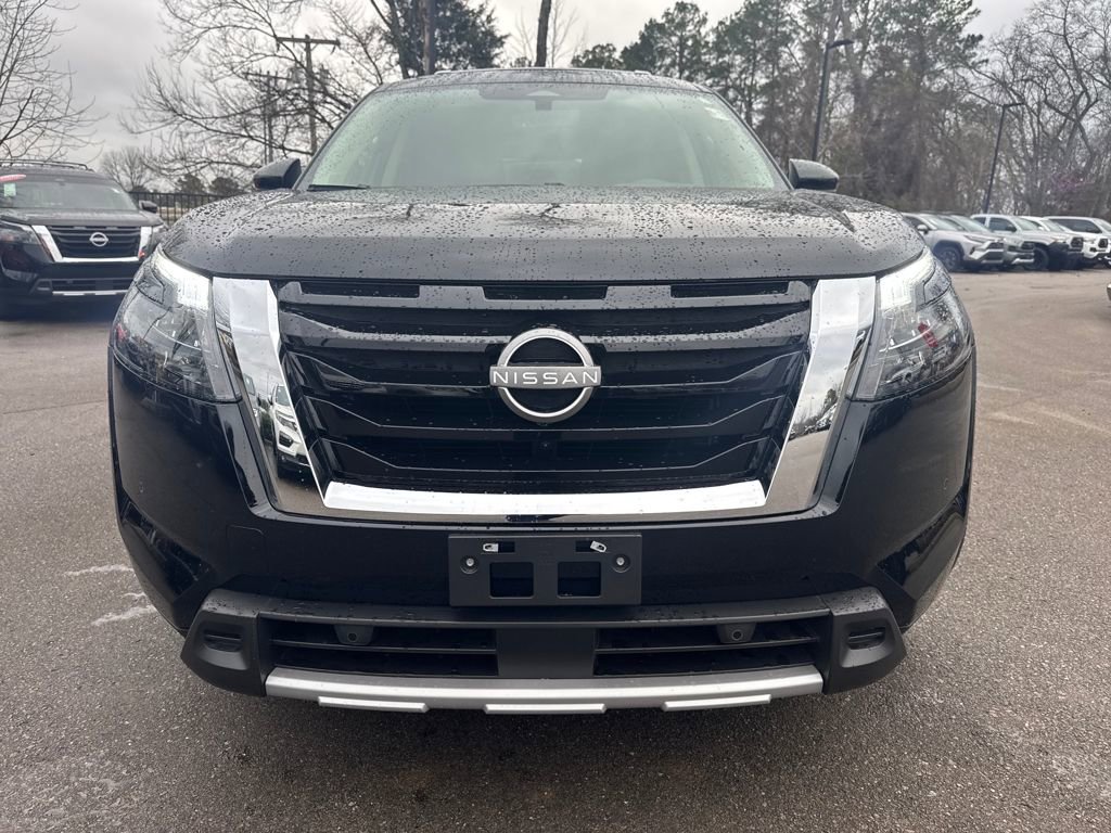 Used 2025 Nissan Pathfinder Platinum w/ Cargo Package image 36