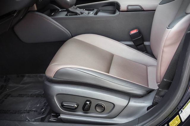 Certified 2024 Lexus ES 300h w/ Premium Package FWD image 11