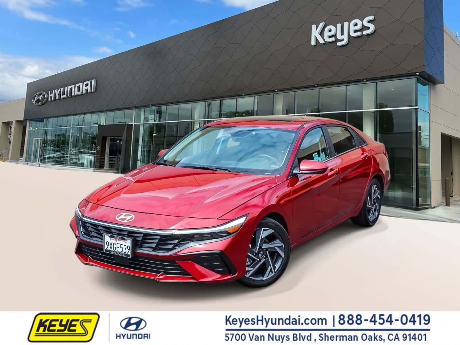Certified 2025 Hyundai Elantra SEL FWD image 1