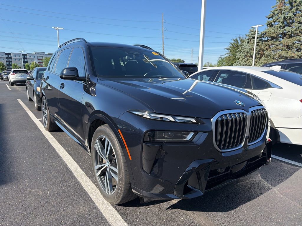Used 2023 BMW X7 xDrive40i w/ Executive Package AWD/4WD image 4