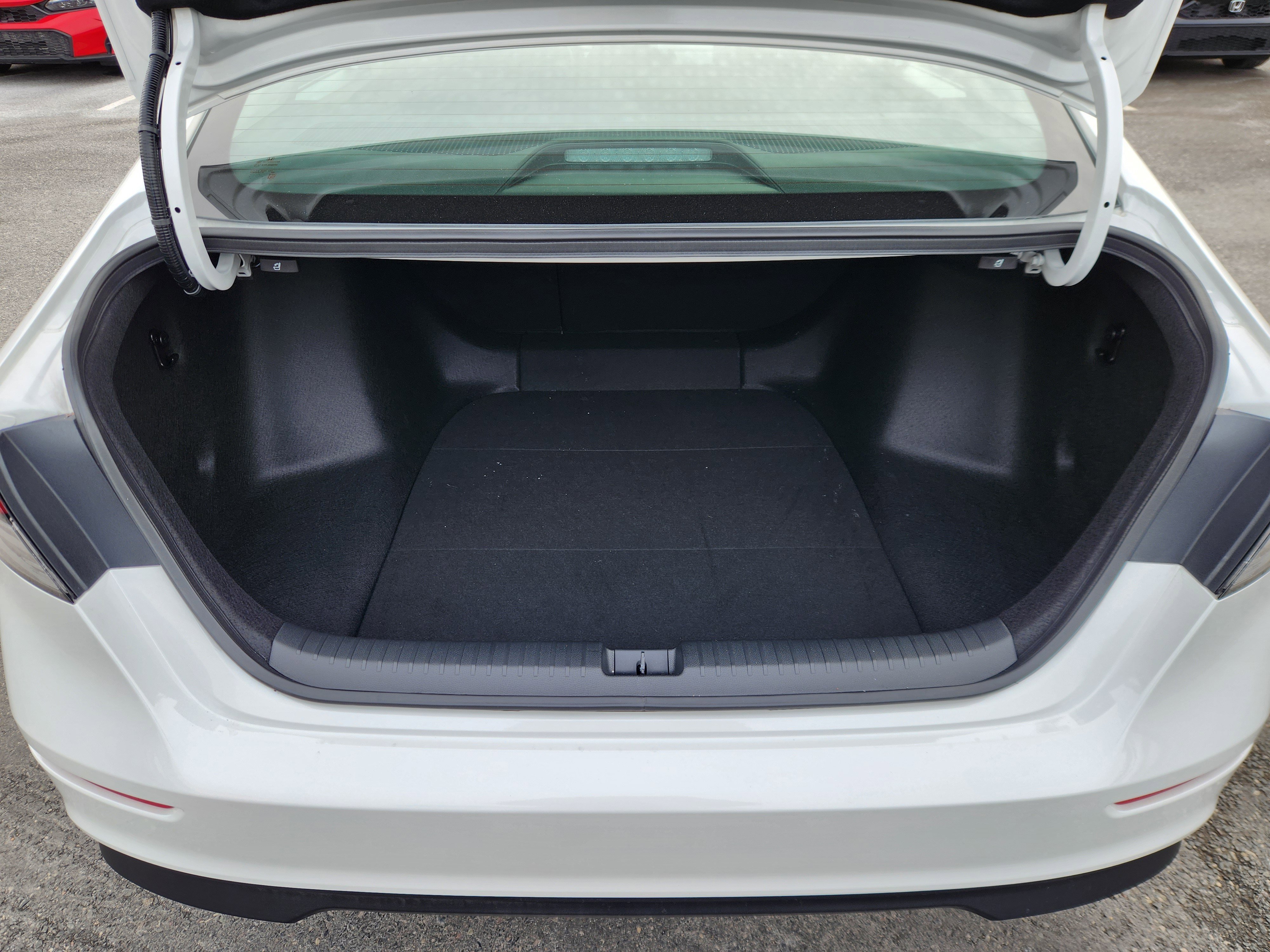 Certified 2025 Honda Accord SE image 19