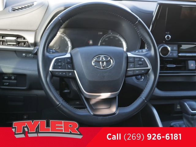 Used 2023 Toyota Highlander LE image 43