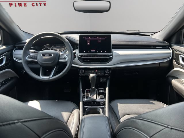 Used 2024 Jeep Compass Limited AWD/4WD image 17